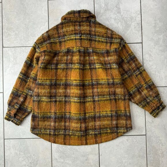 Urban Outfitters Harlow Fuzzy Plaid Oversize Button up Jacket Size M Shacket - Picture 3 of 8